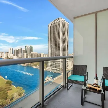Spectacular View With Balcony, Pool, Near Beach